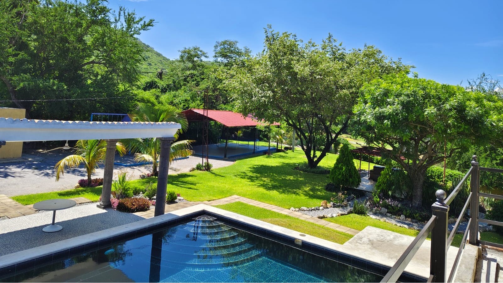 Jardín de eventos Rancho Davos